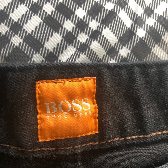 Black hugo boss casual pants. Versatile and classy - Picture 4 of 4